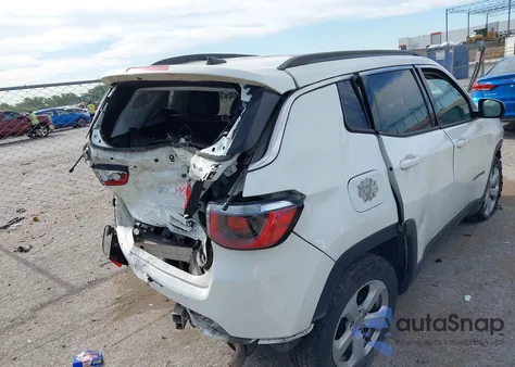 2018 Jeep Compass Latitude Fwd from USA, damaged, VIN 3C4NJCBBXJT165609
